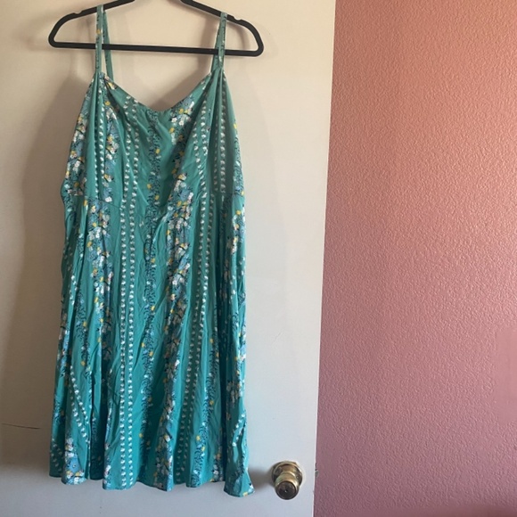 Old Navy Dress - Picture 2 of 6
